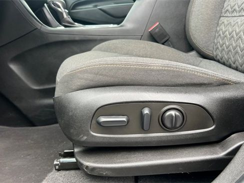 Used 2022 Chevrolet Equinox LT image 13