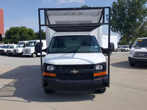 Used 2016 Chevrolet Express 3500 image 4