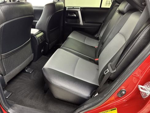 Used 2020 Toyota 4Runner SR5 Premium image 28