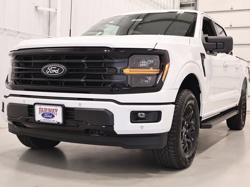 New 2026 Ford F150 XLT w/ Equipment Group 302A MID AWD/4WD image 4