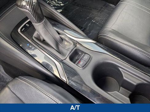 Used 2020 Toyota Corolla XSE FWD image 19