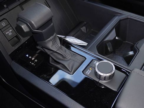 New 2026 Toyota Tundra SR5 image 15