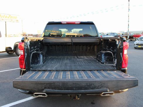 Used 2024 Chevrolet Silverado 1500 Custom Trail Boss AWD/4WD image 8