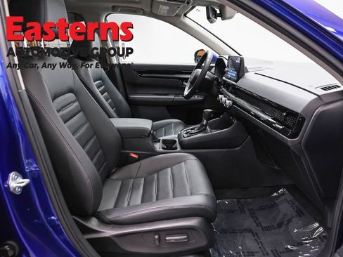 Used 2025 Honda CR-V EX-L image 24