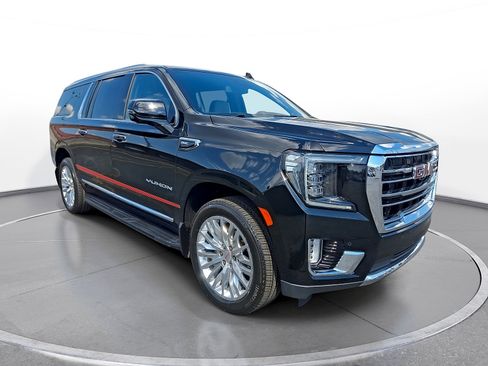 Used 2023 GMC Yukon XL SLT w/ SLT Luxury Package AWD/4WD image 1