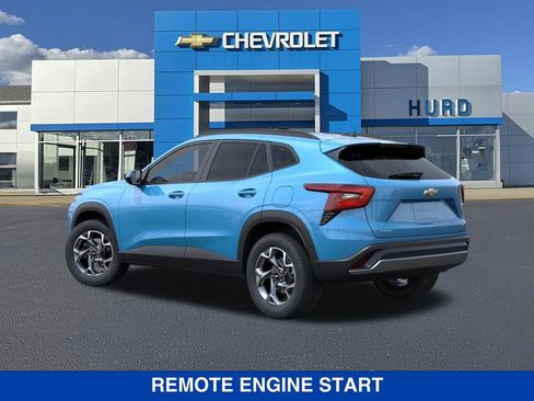 New 2026 Chevrolet Trax LT w/ Driver Confidence Package FWD image 4