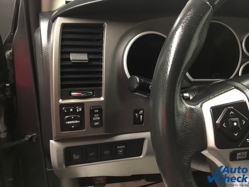 Used 2016 Toyota Sequoia Limited image 34