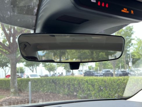 Used 2022 MAZDA MAZDA3 s FWD image 27