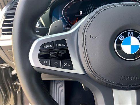 Used 2024 BMW X4 xDrive30i w/ M Sport Package image 21