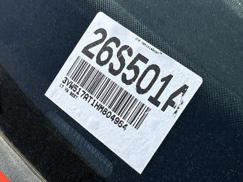 Used 2017 Volkswagen Beetle 1.8T S FWD image 35