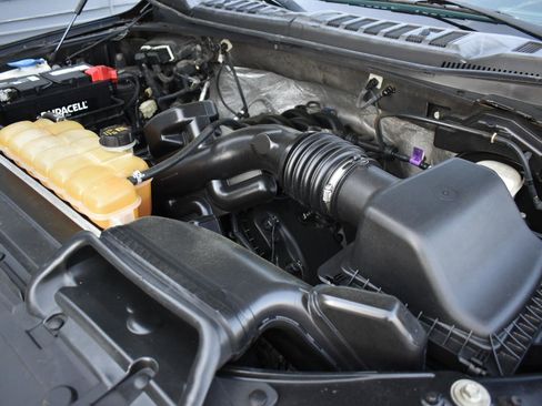 Used 2015 Ford F150 Platinum w/ Equipment Group 701A Luxury image 50