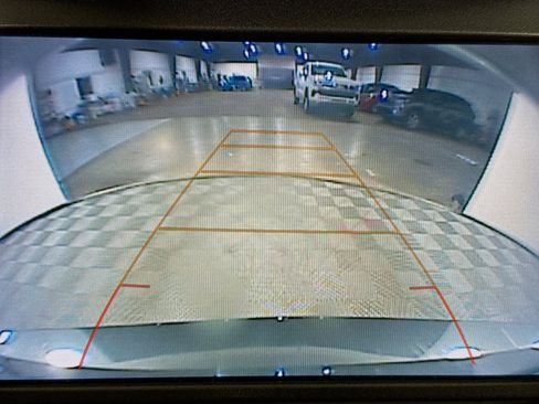 Used 2018 Chevrolet Impala LT FWD image 18