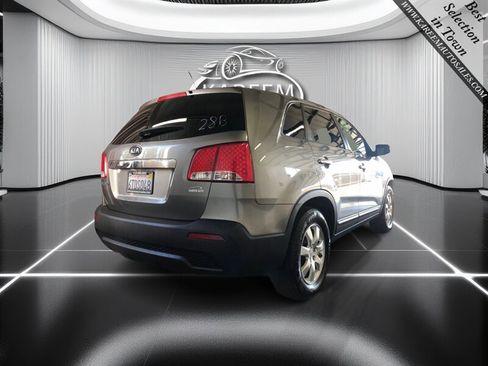 Used 2012 Kia Sorento LX image 5