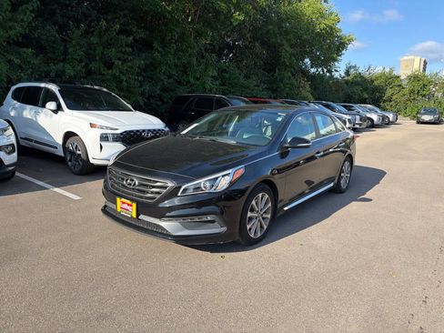 Used 2017 Hyundai Sonata Limited w/ Tech Package 03 FWD image 4