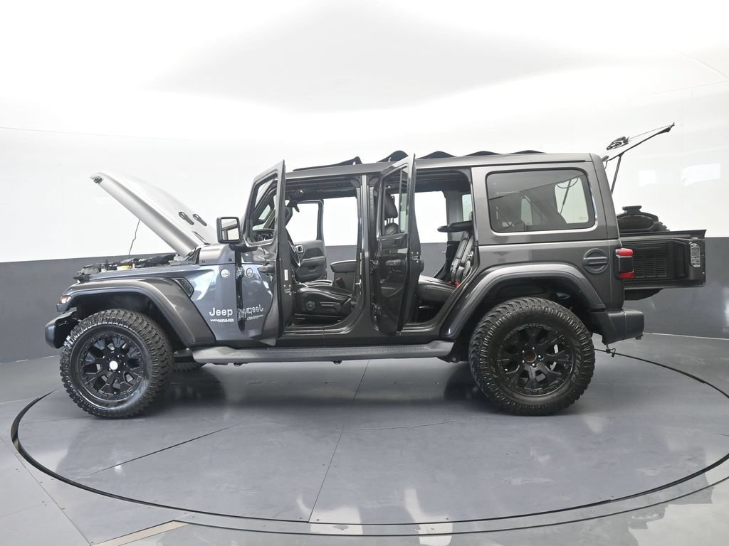 Used 2018 Jeep Wrangler Unlimited Sahara AWD/4WD image 71