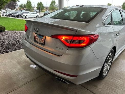 Used 2015 Hyundai Sonata Sport w/ Option Group 03 FWD image 6