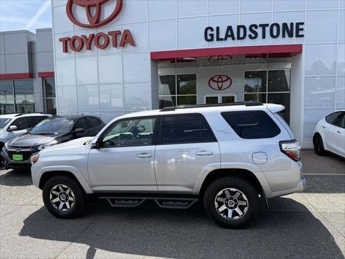 Certified 2021 Toyota 4Runner TRD Off-Road Premium AWD/4WD image 4