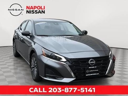 Used 2024 Nissan Altima 2.5 SV AWD/4WD image 1