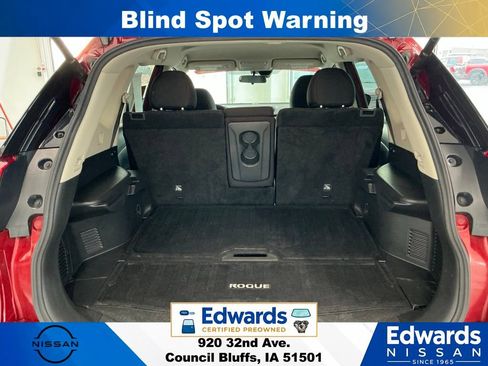 Used 2020 Nissan Rogue SV AWD/4WD image 11
