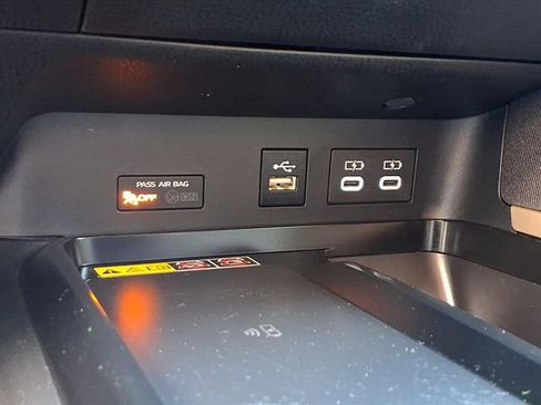 Used 2025 Toyota Camry LE FWD image 7