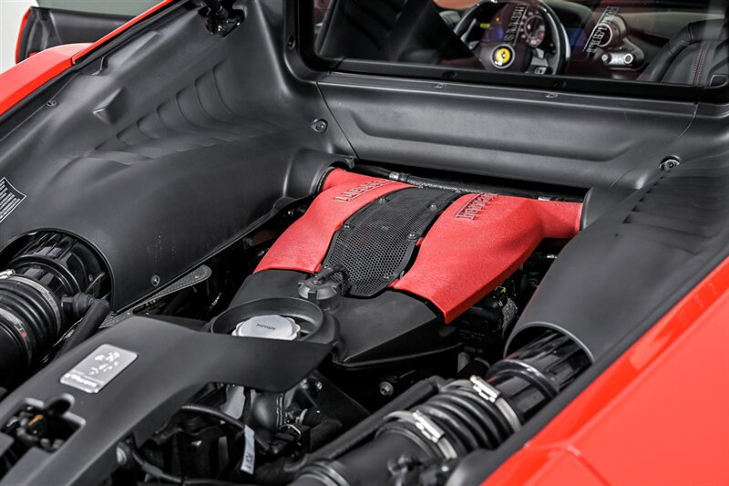 Used 2022 Ferrari F8 Tributo RWD image 12