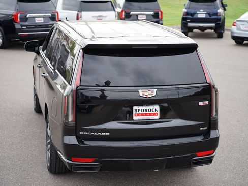 Used 2021 Cadillac Escalade ESV Sport w/ Driver Assist Tech Package image 5