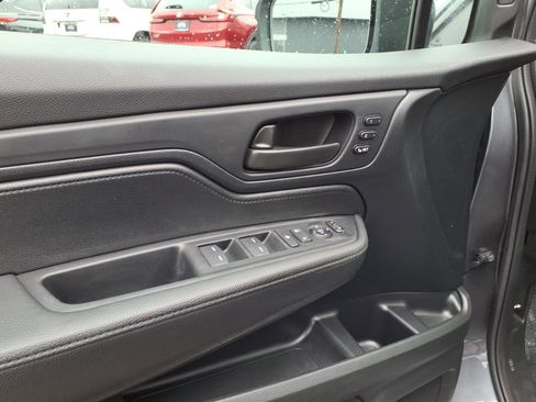 Used 2023 Honda Odyssey EX-L image 16