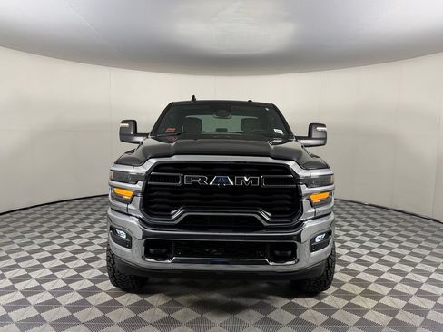 Used 2026 RAM 2500 Big Horn AWD/4WD image 2
