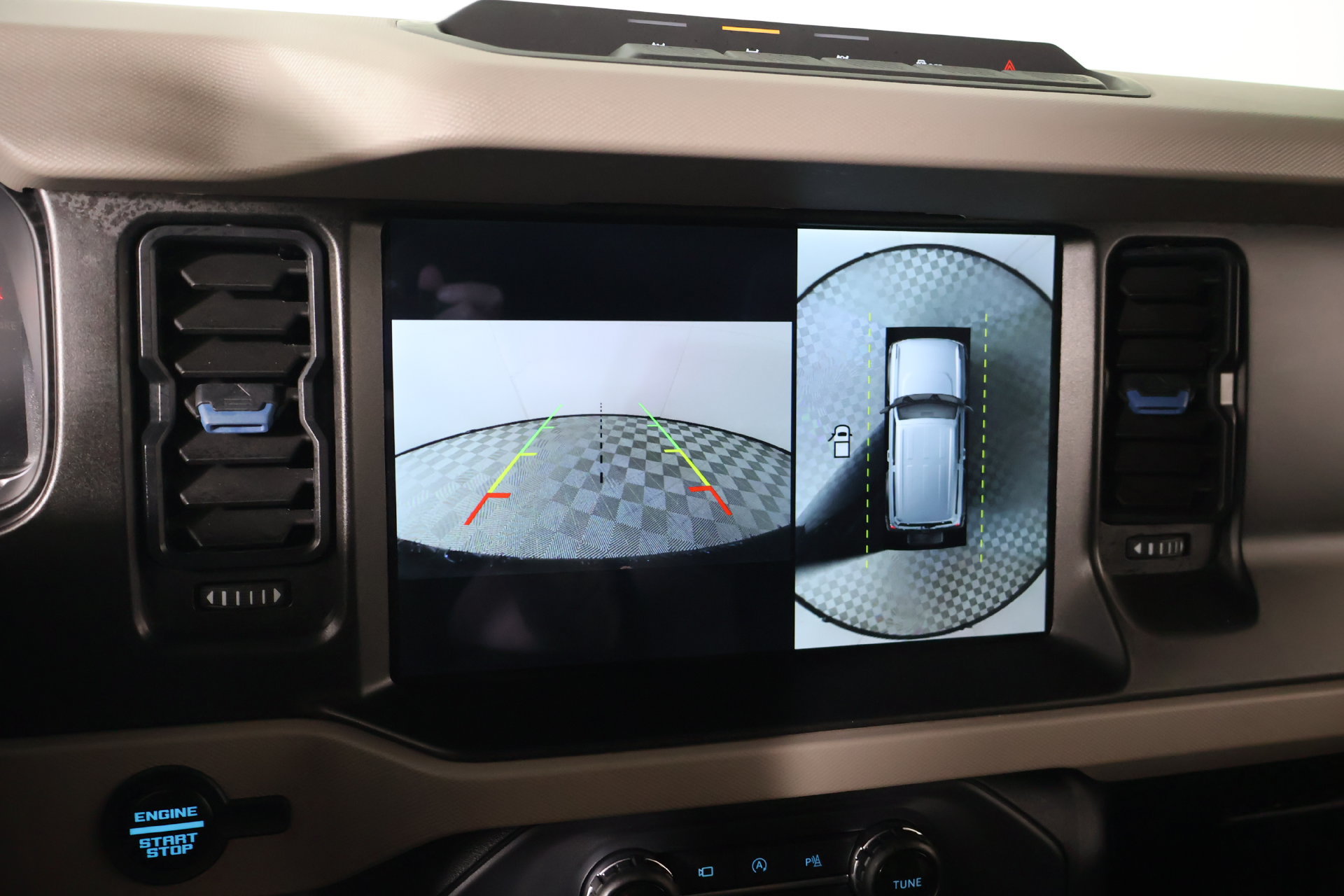 Used 2023 Ford Bronco Wildtrak AWD/4WD image 6