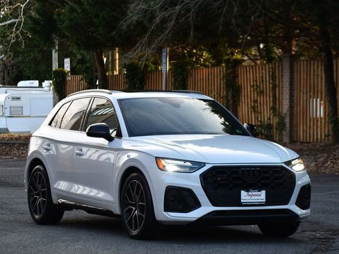 Used 2022 Audi SQ5 Premium Plus w/ Premium Plus Package image 11