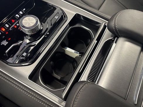 New 2026 Jeep Grand Wagoneer L 4WD image 43