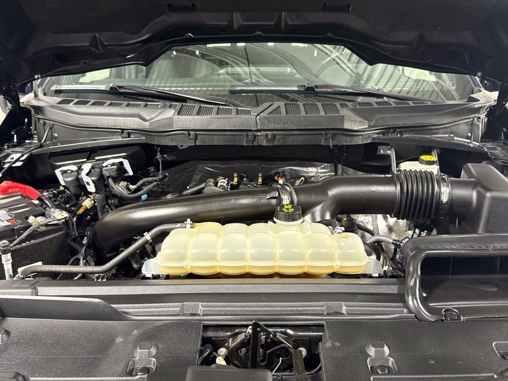 Used 2024 Ford F150 Lariat AWD/4WD image 4