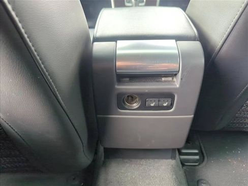 Used 2016 Volvo XC70 T5 Platinum w/ Climate Package FWD image 25