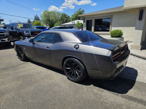 Used 2016 Dodge Challenger R/T Scat Pack w/ Sound Group II RWD image 4