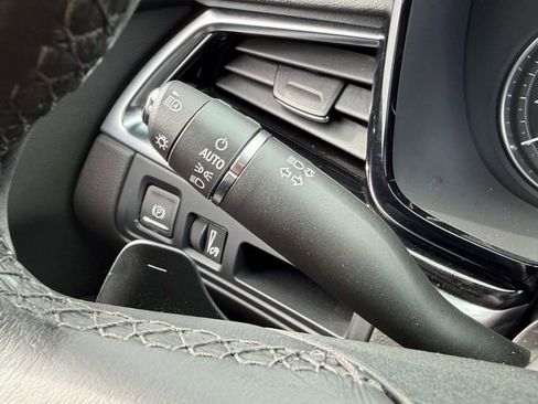 Certified 2024 Cadillac XT6 Luxury image 34