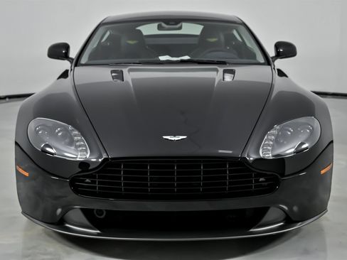 Used 2015 Aston Martin V8 Vantage GT image 5