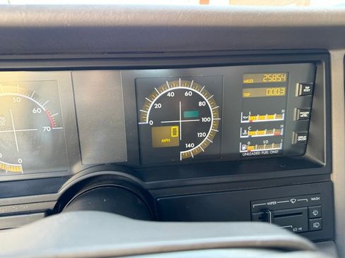 Used 1993 Cadillac Allante image 12