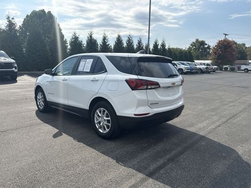 Used 2022 Chevrolet Equinox LS w/ LS Convenience Package image 6