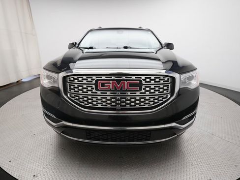Used 2018 GMC Acadia Denali w/ Technology Package AWD/4WD image 11