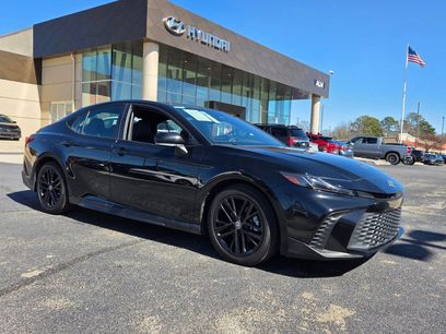 Used 2025 Toyota Camry SE