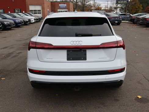 Used 2021 Audi e-tron Prestige w/ Prestige Package image 6