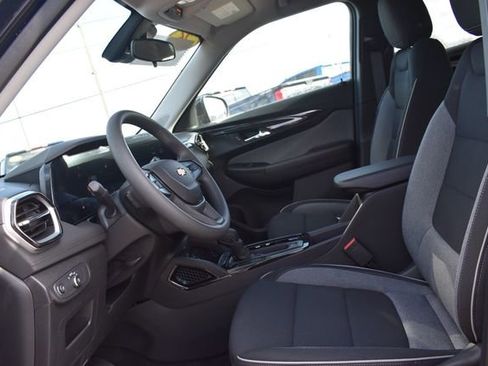 Used 2023 Jeep Compass Limited image 34