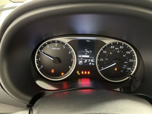 Used 2025 Nissan Kicks Play S FWD image 17