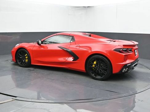 Used 2025 Chevrolet Corvette Stingray Preferred Conv w/ 2LT RWD image 7