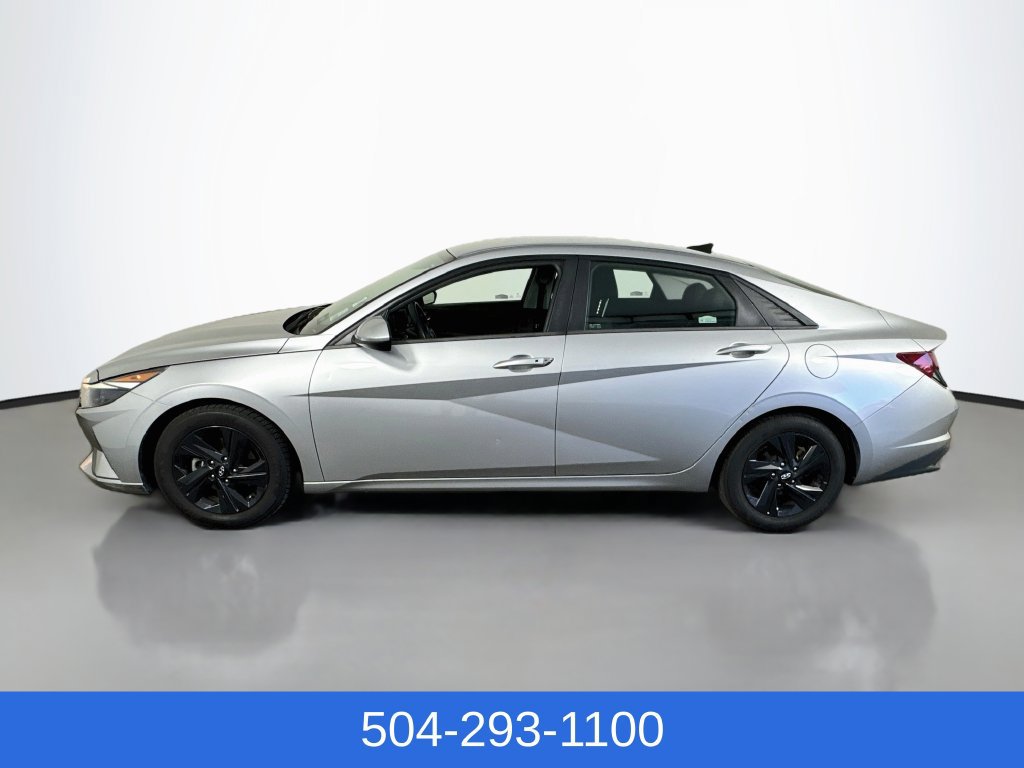 Used 2023 Hyundai Elantra SEL w/ Cargo Package FWD image 10