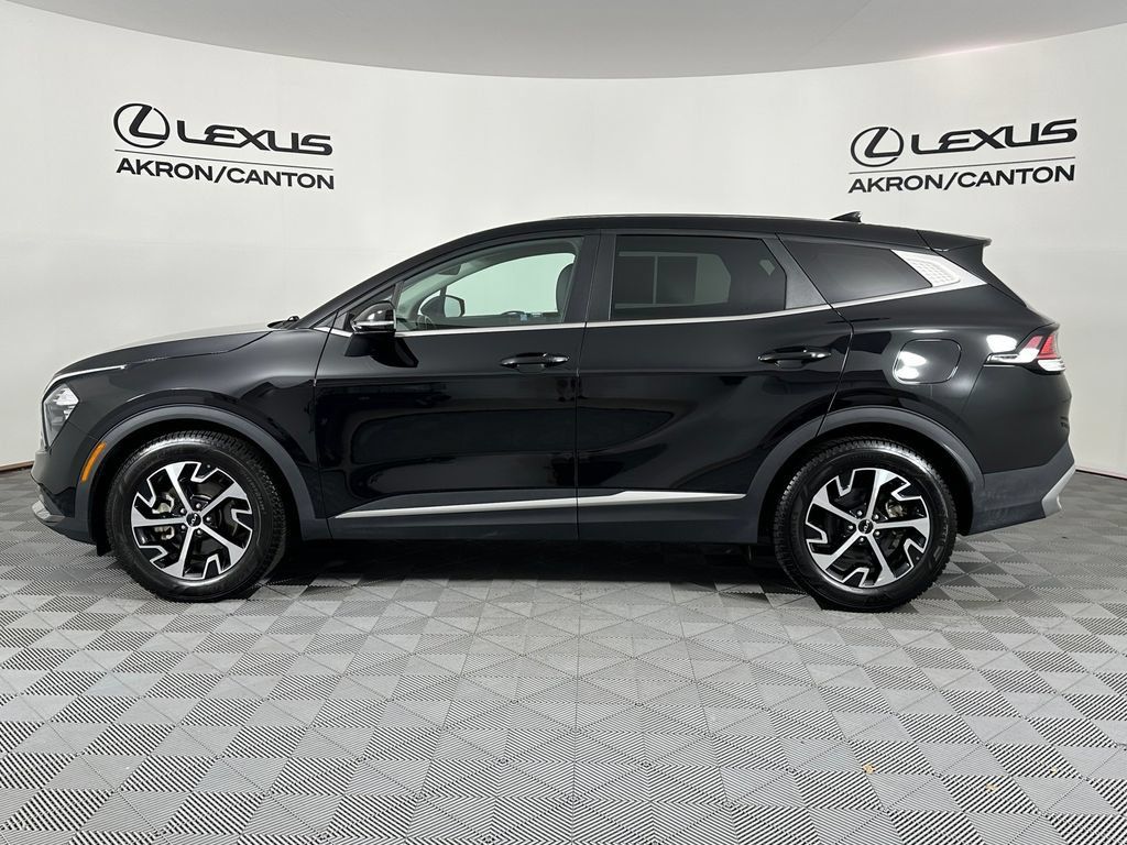 Used 2023 Kia Sportage EX FWD image 9