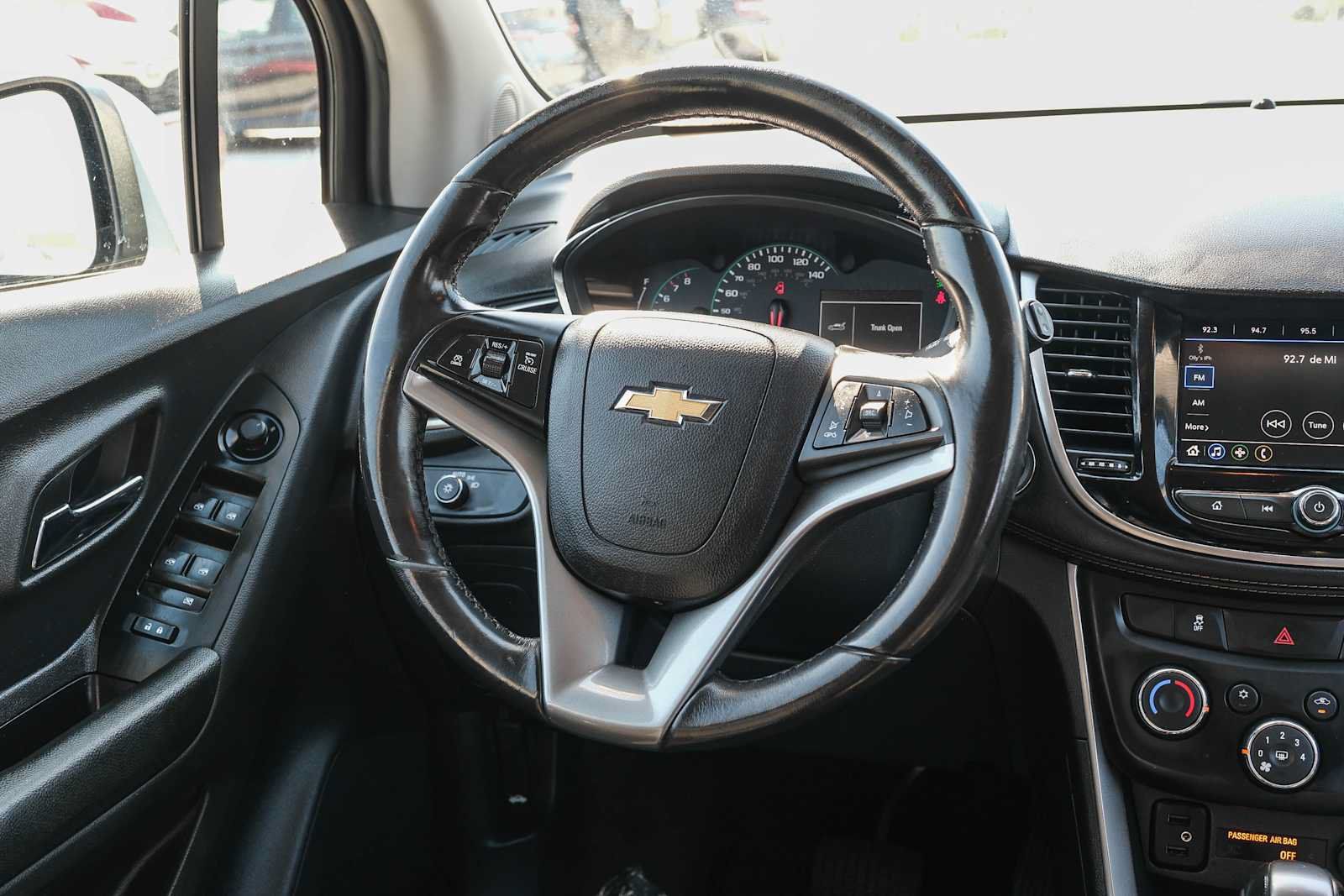 Used 2022 Chevrolet Trax LT w/ Driver Confidence Package AWD/4WD image 16