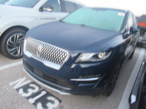 Used 2019 Lincoln MKC Reserve FWD image 3
