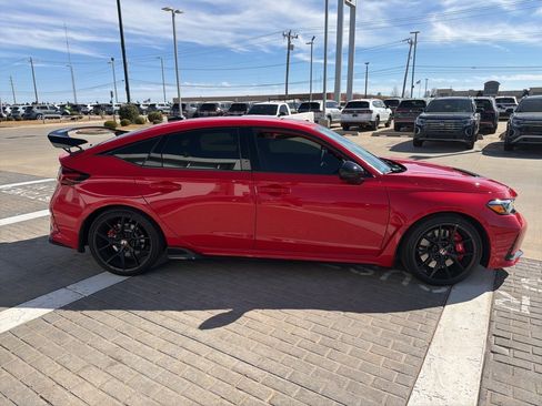 Used 2025 Honda Civic Type R image 4