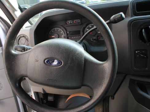Used 2012 Ford E-250 and Econoline 250 image 20